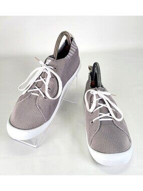 Tommy Bahama Women's Gray Mesh Lace Up Sneaker Shoes Size 7.5 1448